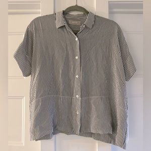 Everlane short sleeve black and white striped top size S
